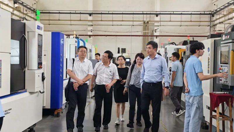 机器人集成系统设备清单：揭秘高效自动化生产线
